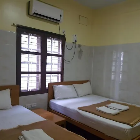 Shwe Eain Si Guest House - Burmese Only มะริด ภายนอก รูปภาพ